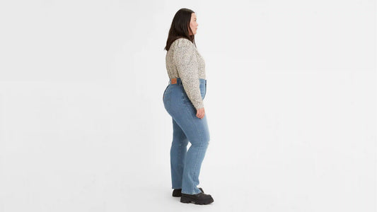 724 High Rise Slim Straight Women's Jeans (Plus)