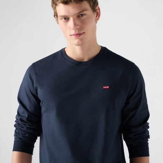 Levi's® Chest Patch Logo Longsleeve Tee Shirt